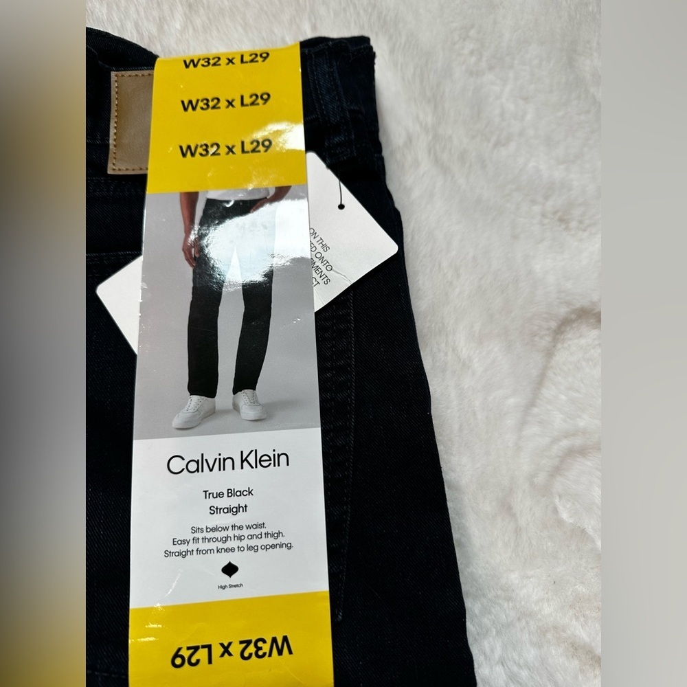 Calvin Klein Men's Navy Straight Jeans - Picture 3 of 10